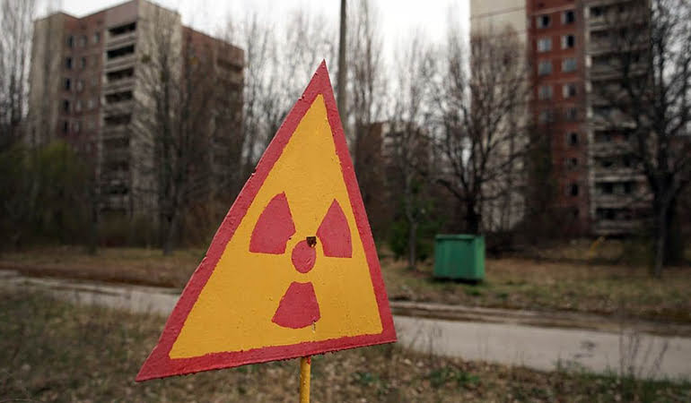 Rus ordusu Çernobil Nükleer Santrali ve Hostomel Havaalanı’nın kontrolünü tamamen ele geçirdi