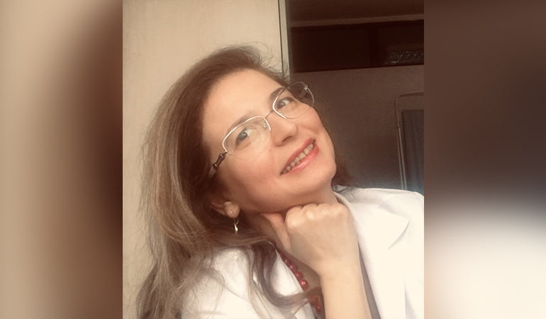 Doktora korkunç saldırı! Üzerine oturup boğmaya çalıştı