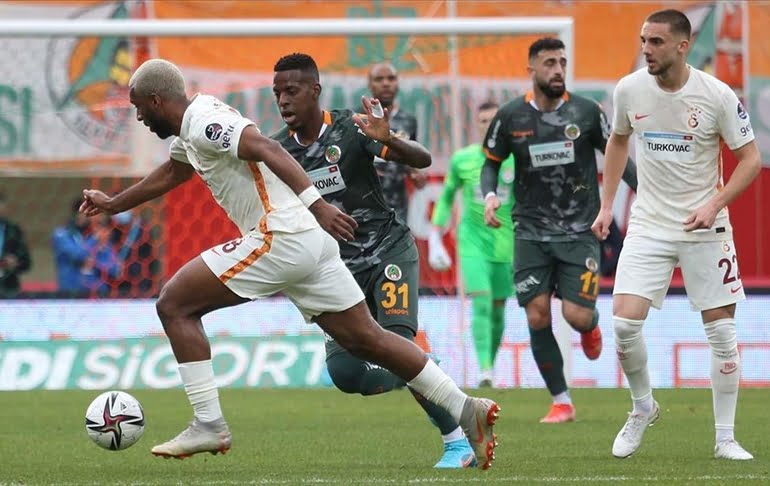 Domenec Torrent, Galatasaray’ın başında yine kazanamadı