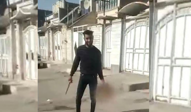 17 yaşındaki eşinin başını kesti, meydanda poz verdi!