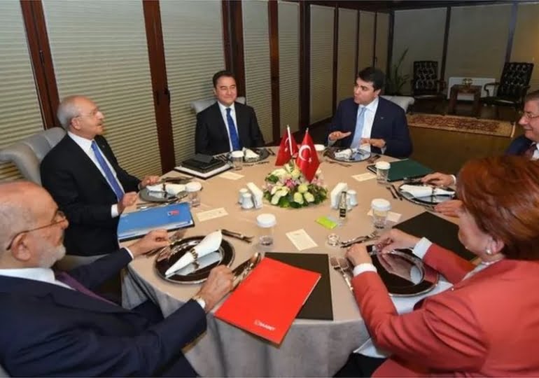 Eski AKP’li ve liberallerden Kılıçdaroğlu’na 28 Şubat alkışı