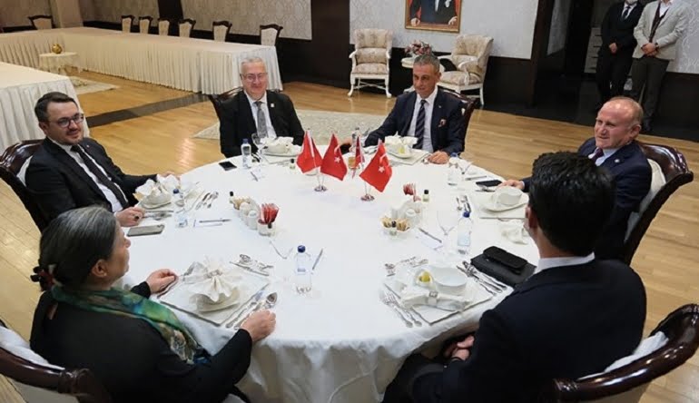 Ahlatlıbel’den sonra Mogan zirvesi