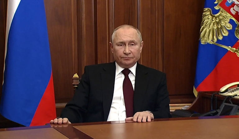 Putin: Donetsk ve Luhansk Cumhuriyetlerinin egemenliğini tanıyoruz