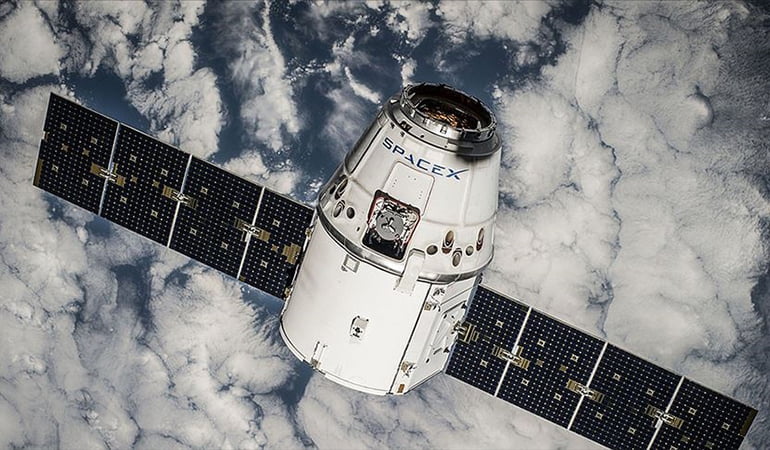 Elon Musk’tan Ukrayna’ya destek! Starlink’i aktive etti