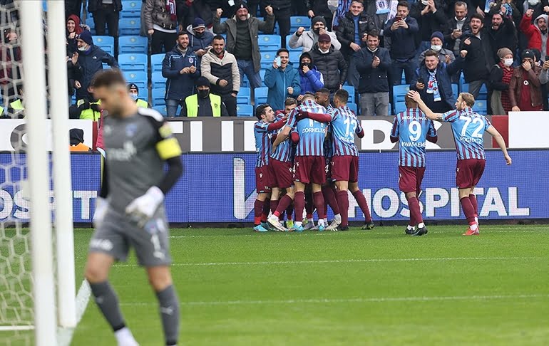 Trabzonspor 3 puanı Visca ile aldı