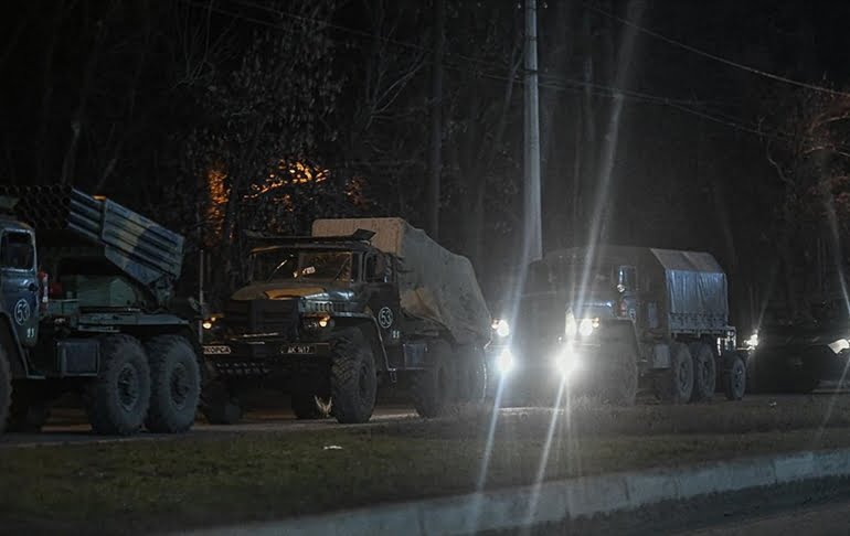 Ukrayna’da seferberlik: Erkeklerin ülkeden çıkması yasaklandı