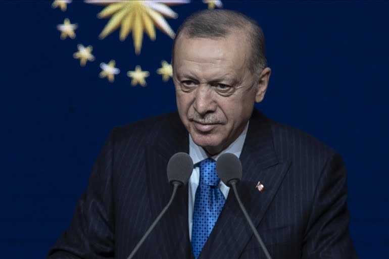 Maaşlar artacak mı? Erdoğan sağlıkta yeni düzenlemeleri duyurdu