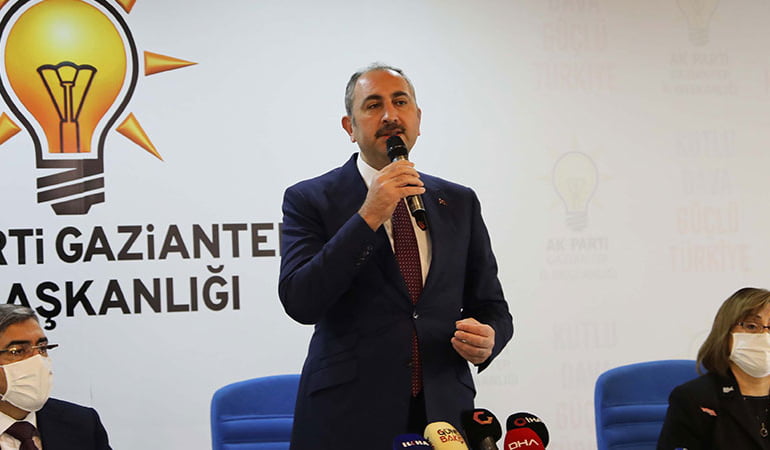 Abdulhamit Gül: Mevkiler, makamlar gelir geçer