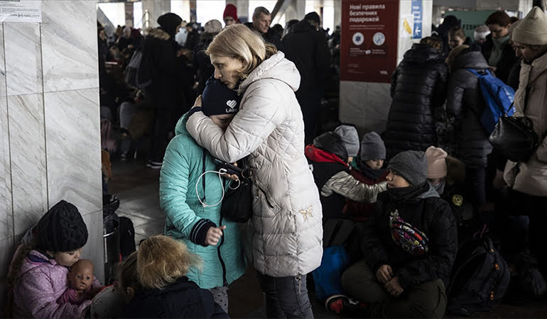 Ukrayna’da sivillerin tahliyesi için geçici ateşkes başladı