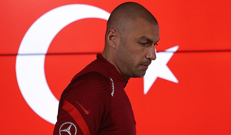 Burak Yılmaz milli takıma veda etti