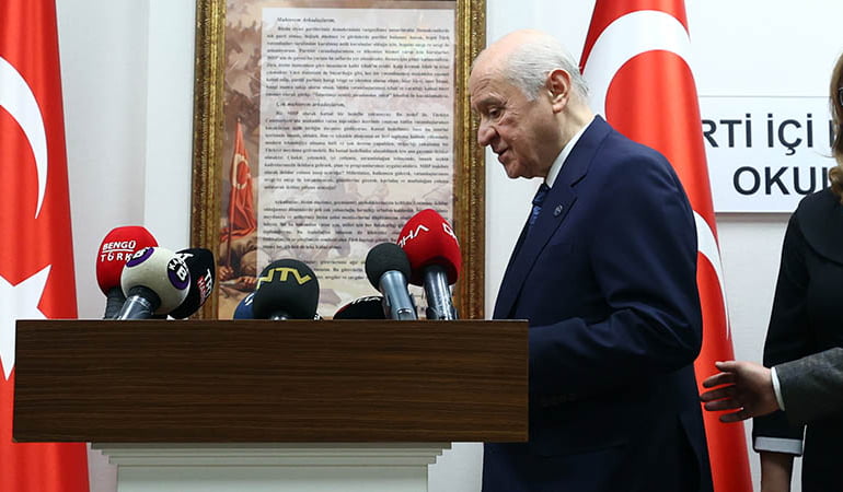 Bahçeli: ABD kendine çeki düzen versin