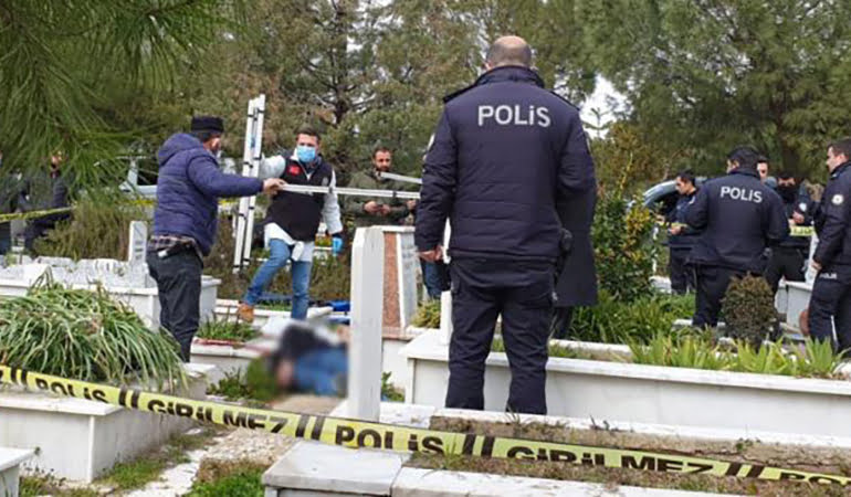 Doğum gününde babasının mezarı başında ölü bulundu!