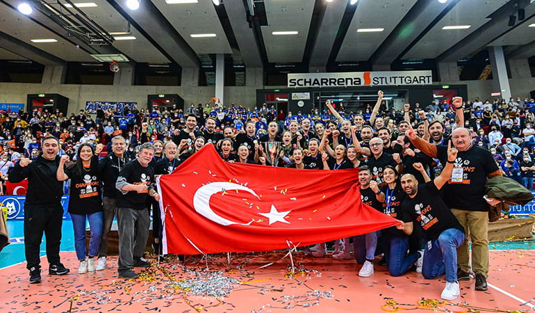 Eczacıbaşı Dynavit, CEV Kupası’nda şampiyon oldu