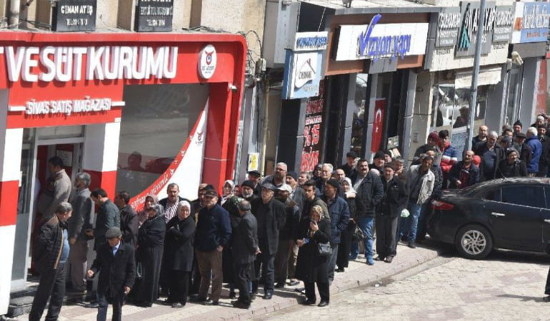 Et ve Süt Kurumu’ndan ‘ete yüzde 48 zam’ açıklaması: Uzun kuyruklar oluyordu…