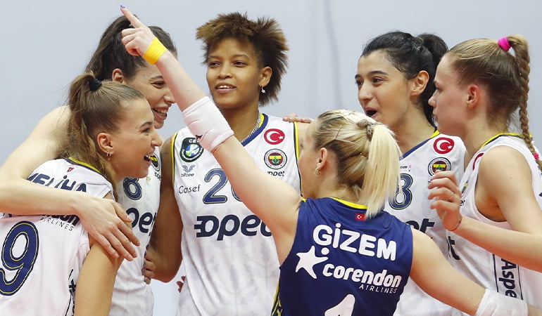 Fenerbahçe Opet, Şampiyonlar Ligi’nde yarı finale yükseldi