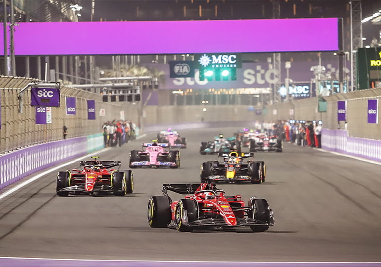 F1 Suudi Arabistan Grand Prix’sini Verstappen kazandı