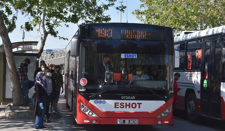 İzmir’de toplu ulaşıma zam