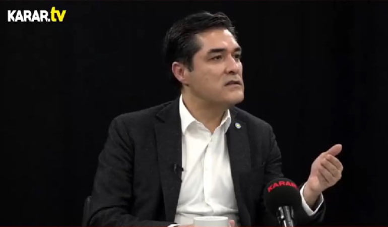 ‘Atatürk neden yok?’ sorusuna ‘sığ ve basit siyaset’ dedi!