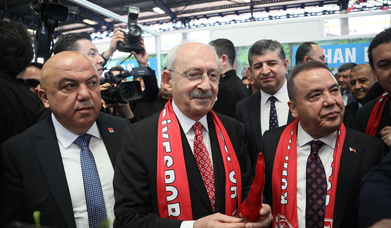 Muhittin Böcek’ten Kılıçdaroğlu’na: Gönlümüzün adayı sizsiniz