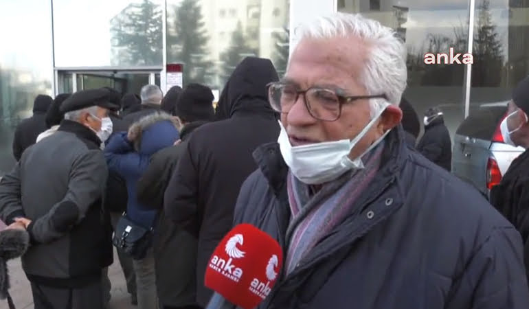 Buz gibi havada ‘ucuz et’ kuyruğu… ‘1 kilo verdiler başka vermediler’