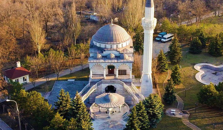 Ukrayna Dışişleri’nin ‘cami bombalandı’ yalanı gün ağarınca ortaya çıktı