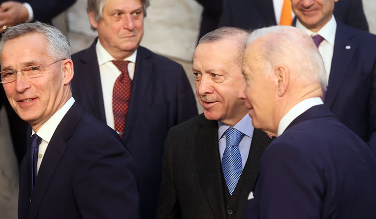 Kritik ‘savaş’ zirvesinden ilk kareler