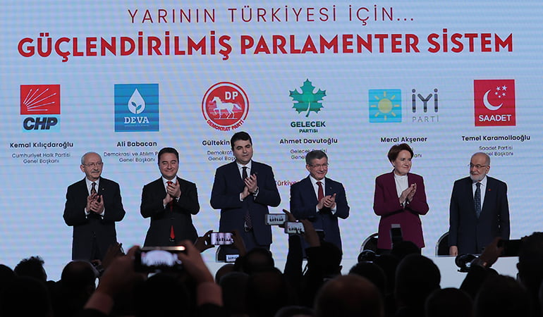 Atatürk’ün anayasasına ‘dar kalıp’ dediler!