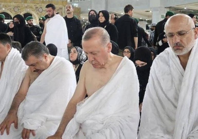 Kimlerle gitti? Erdoğan’dan Umre ziyareti