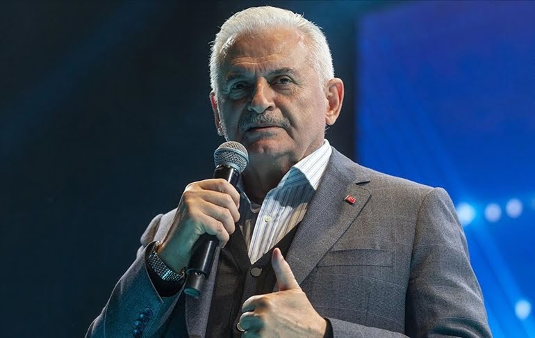 Binali Yıldırım’dan yurtdışına gitmek isteyen gençlere: Uzaktan davulun sesi hoş gelir