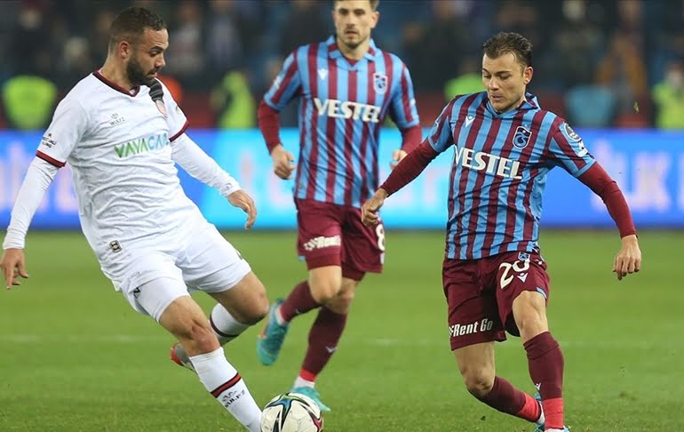 Lider Trabzonspor galibiyet hasretini 4 maça çıkardı