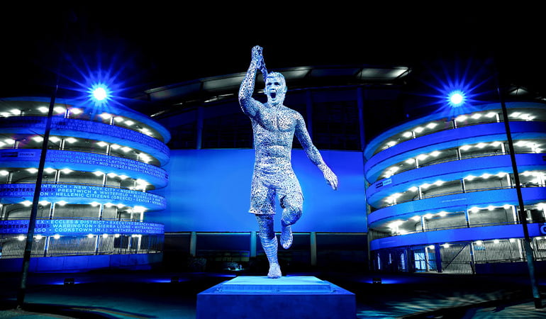 Manchester City, Agüero’nun heykelini dikti