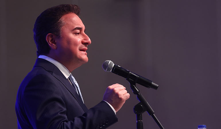 Babacan AKP’li yıllarını övdü: Tarihi adımlara imza atan kadronun başındaydım