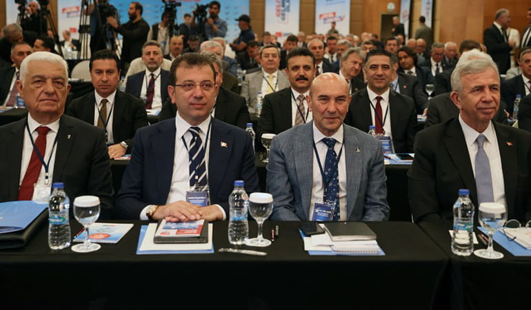 İmamoğlu ve Mansur Yavaş’ın önünde manidar mesaj: Çankaya sizi bekliyor!
