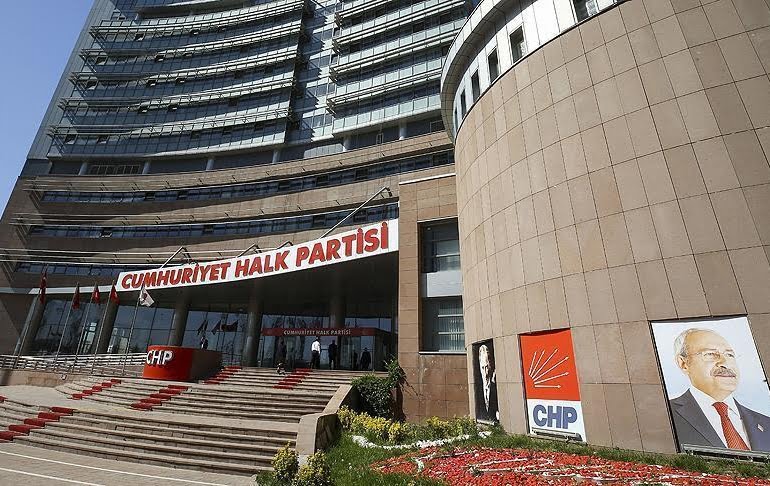 ‘CHP seçmeni CHP binasını yerle bir eder’