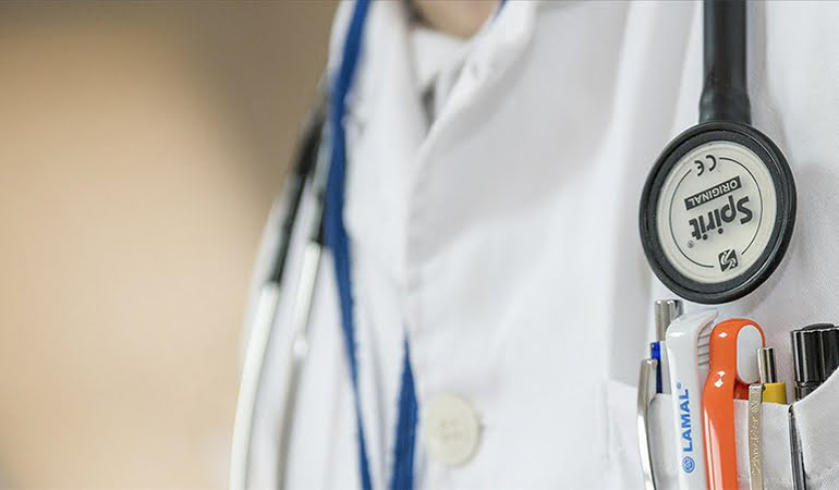 Uzmanı uyardı: İleride torunlarımızı ameliyat edecek doktor bulamayabiliriz
