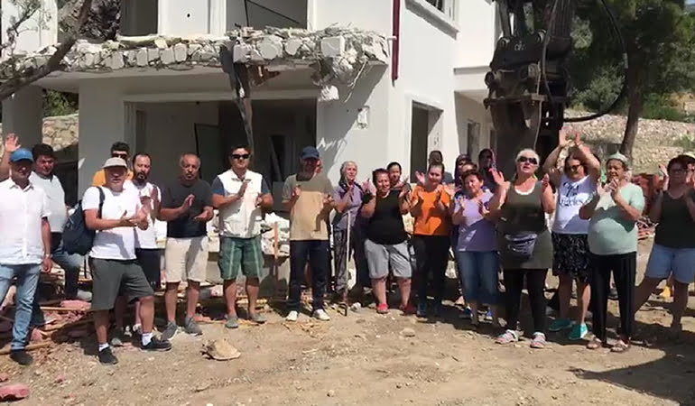 Datça Mesudiye’de ‘yıkıma hayır’ eylemi
