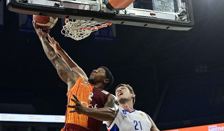 Galatasaray Nef, Euroleague şampiyonu Anadolu Efes’e tarihi fark attı