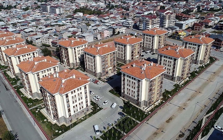 Kredi düşüyor, ev fiyatları fırlıyor… ‘Ranta açık tam serbest piyasa’