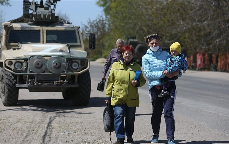 ‘Mariupol’deki tüm kadın, çocuk ve yaşlılar tahliye edildi’