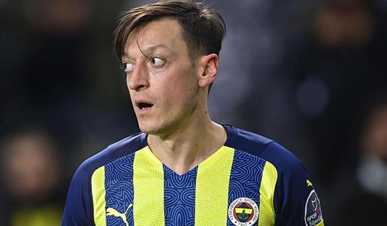 Fenerbahçe, Mesut Özil’in sözleşmesini feshetti mi? Menajerinden flaş açıklama!