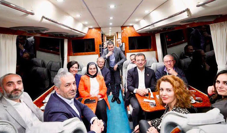 ‘Onu yanında oturur görünce İmamoğlu’nun adaylığa kararlı olduğunu anladım’
