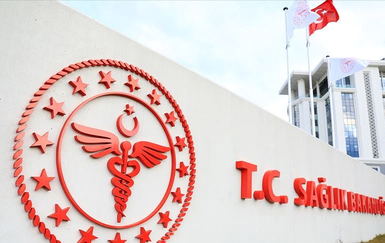 Sağlık Bakanlığı uyardı: Bu saatlerde sakın dışarı çıkmayın