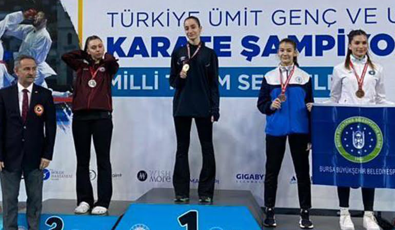 Milli sporcu Sena Kızılaslan yeniden Türkiye şampiyonu oldu