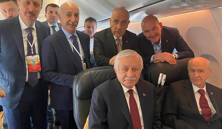 Soylu’dan Bahçeli pozu