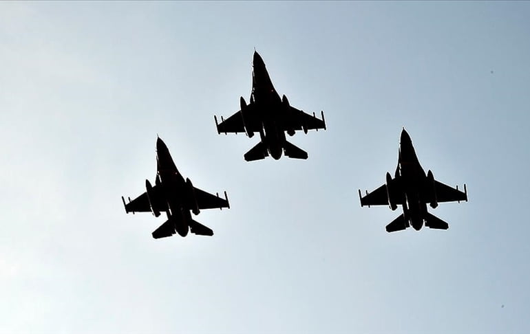 Yunanistan’ın Türk hava sahası engellerine ABD’den açıklama