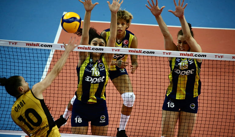 Fenerbahçe Opet, seride 2-1 öne geçti