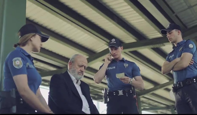 İstanbul Emniyeti’nden duygulandıran ‘Babalar Günü’ videosu