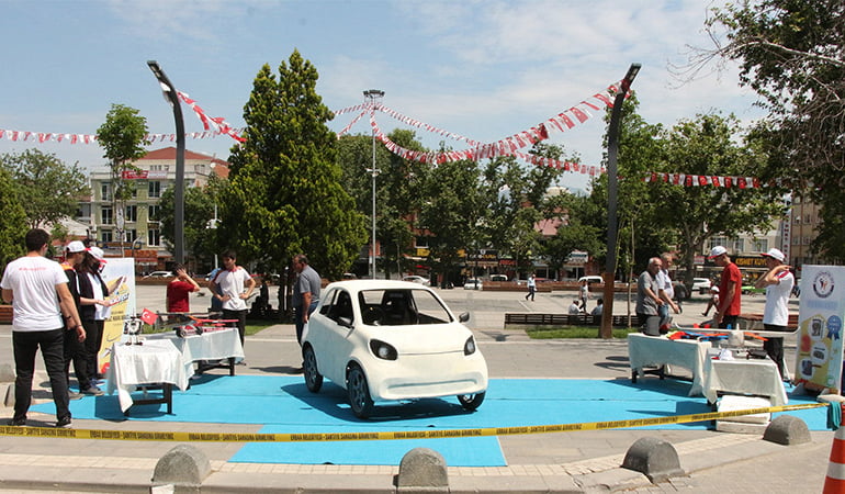 2.5 metre boyunda… Lise öğrencileri, okulun kalorifer dairesinde yaptı