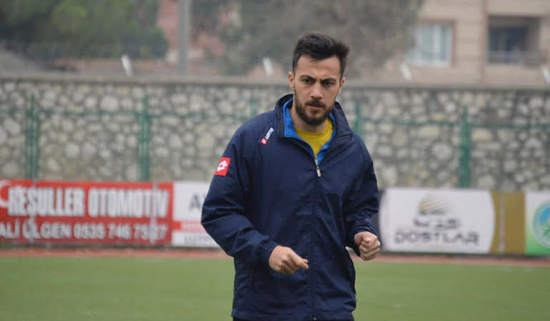 Genç futbolcu kalp krizinden hayatını kaybetti