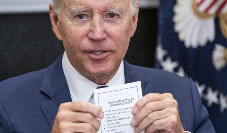 Biden kendisine verilen talimatları ifşa etti: Oturacaksın, soru soracaksın, çıkacaksın…